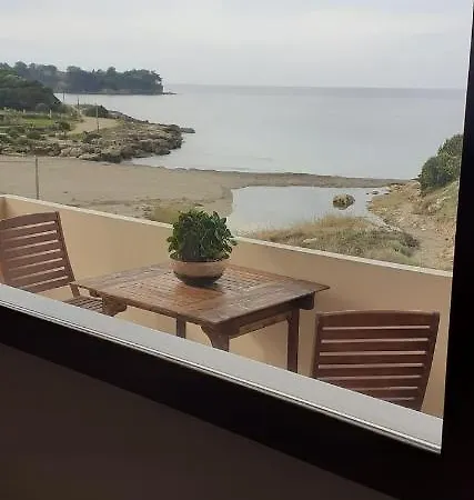 Apartment Armiriki *